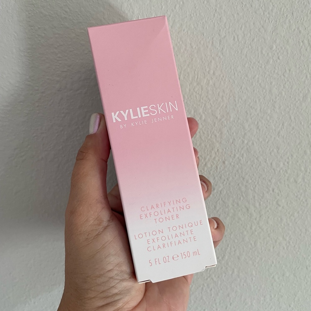 Kylie Skin - Clarifying exfoliating toner - 5 fl oz - Picture 2 of 11